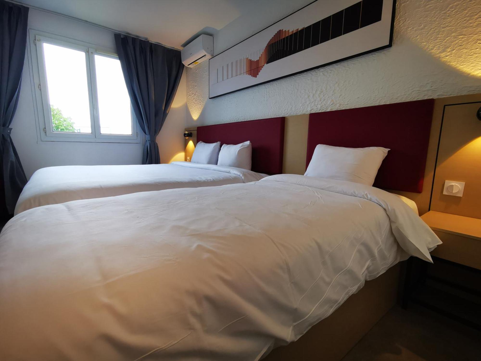Anais Hotel Bourges Nord Saint-Doulchard Exteriör bild