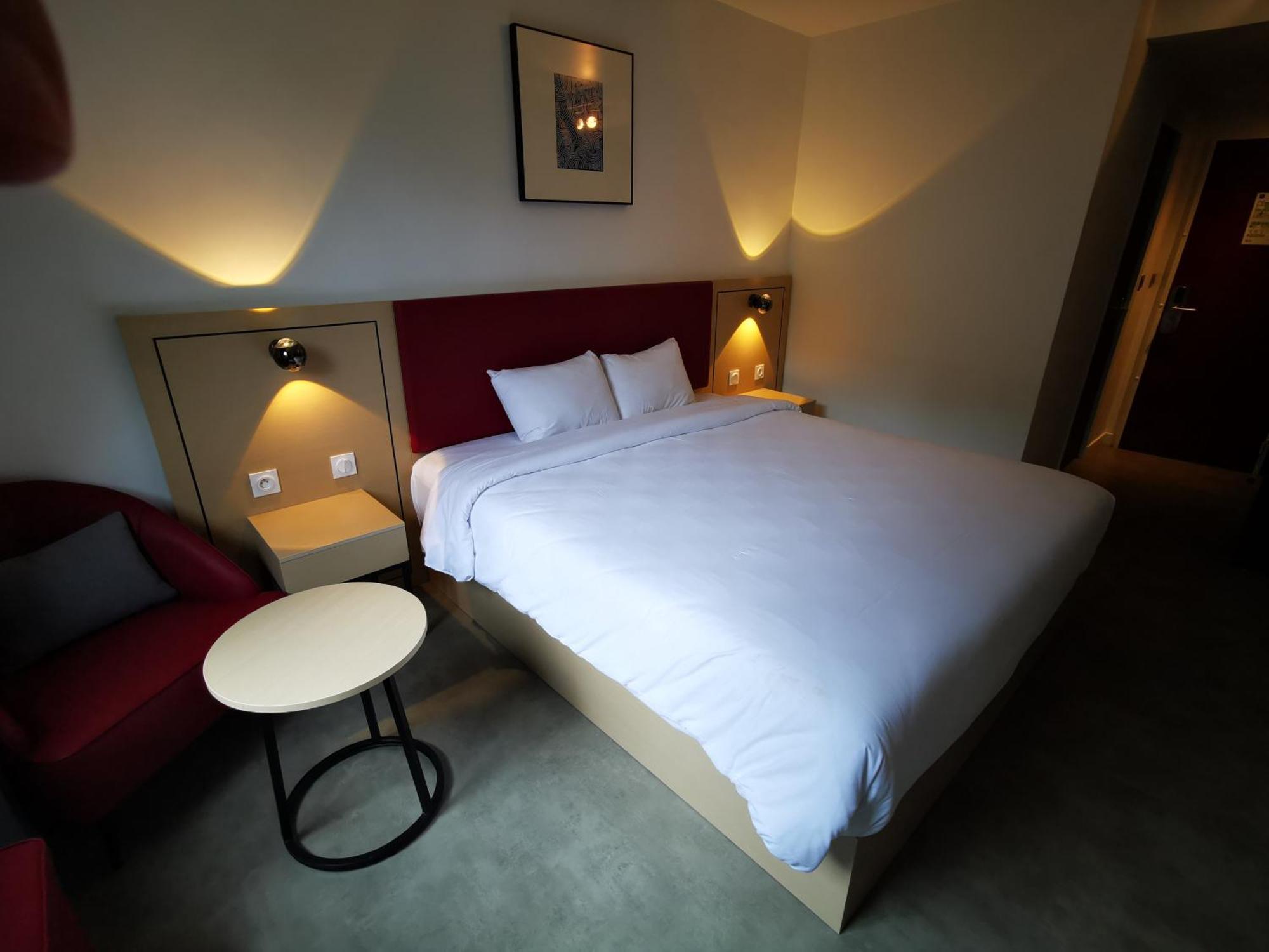 Anais Hotel Bourges Nord Saint-Doulchard Exteriör bild